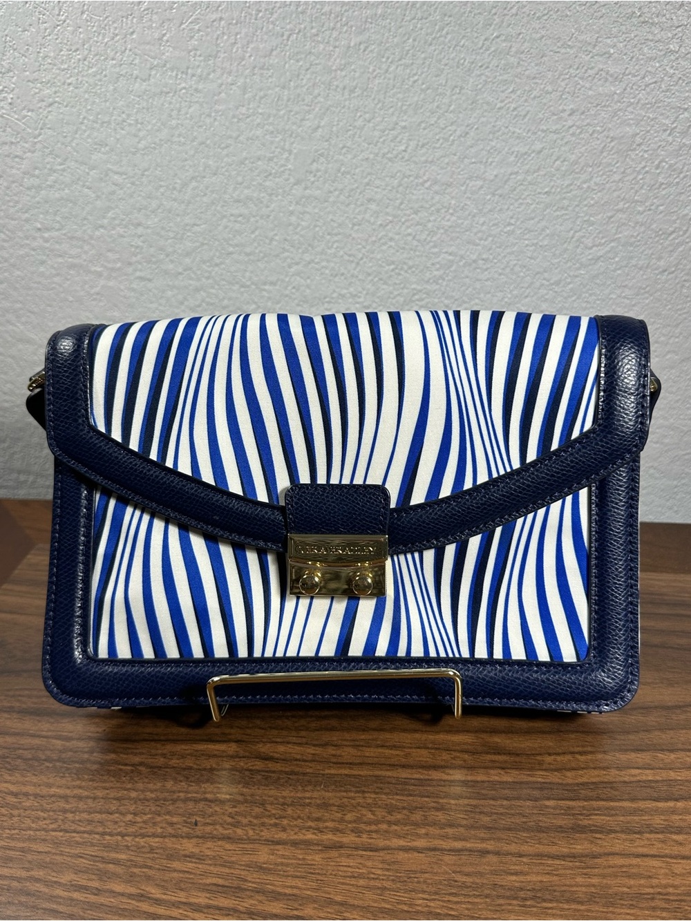 Vera Bradley Navy & White Wave-Print Crossbody